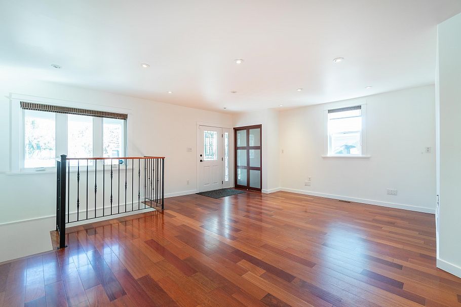 454 E 28th Avenue Vancouver, BC - 8