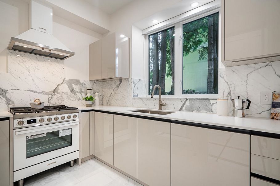 1203 W 38th Avenue Vancouver, BC - 16