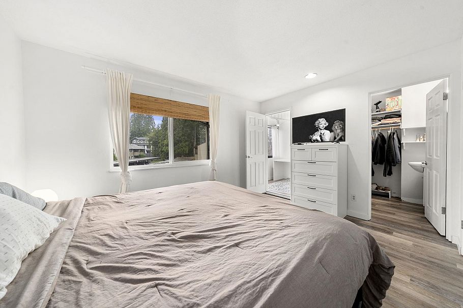 2315 Mountain Highway North Vancouver, BC - 21