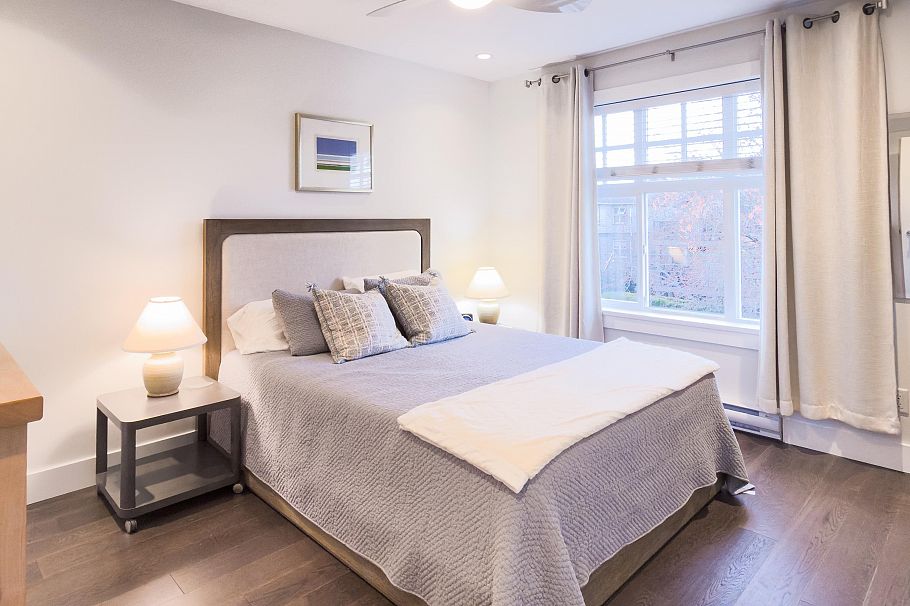 922 W 15th Avenue Vancouver, BC - 12