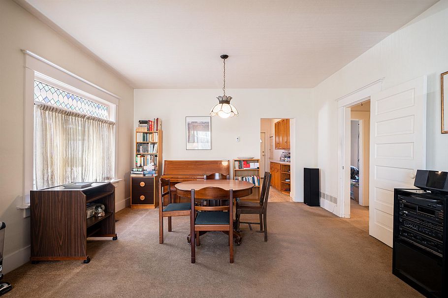 2129 W 47th Avenue Vancouver, BC - 12