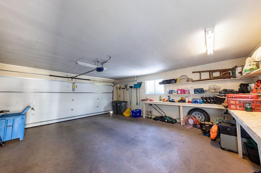 3982 W 29th Avenue Vancouver, BC - 32