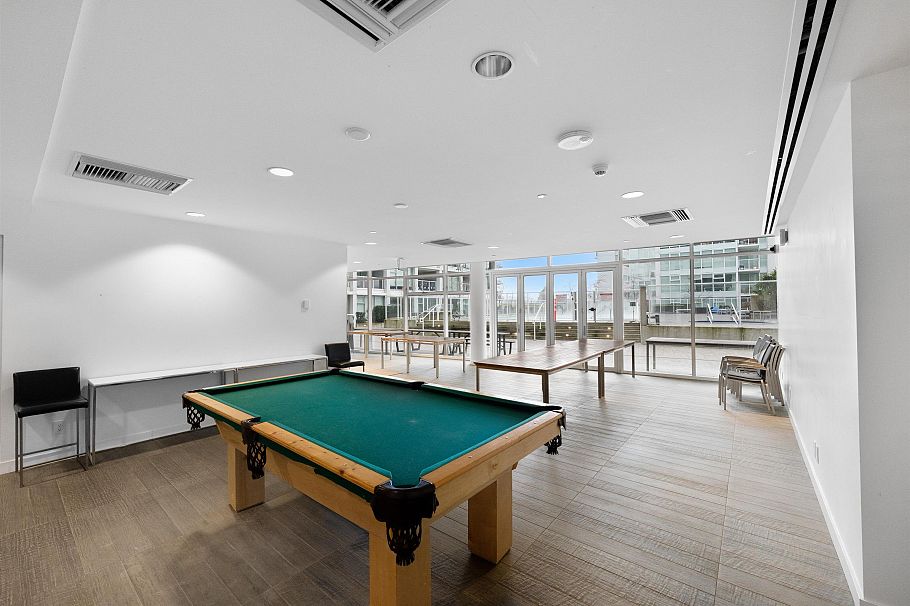 1210 2220 Kingsway Vancouver, BC - 5