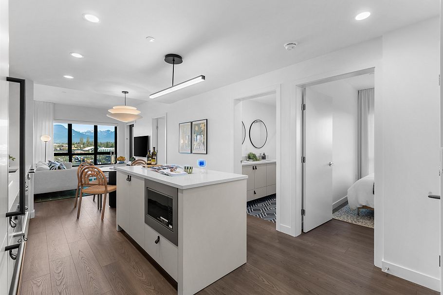 205 1680 E 12th Avenue Vancouver, BC - 2