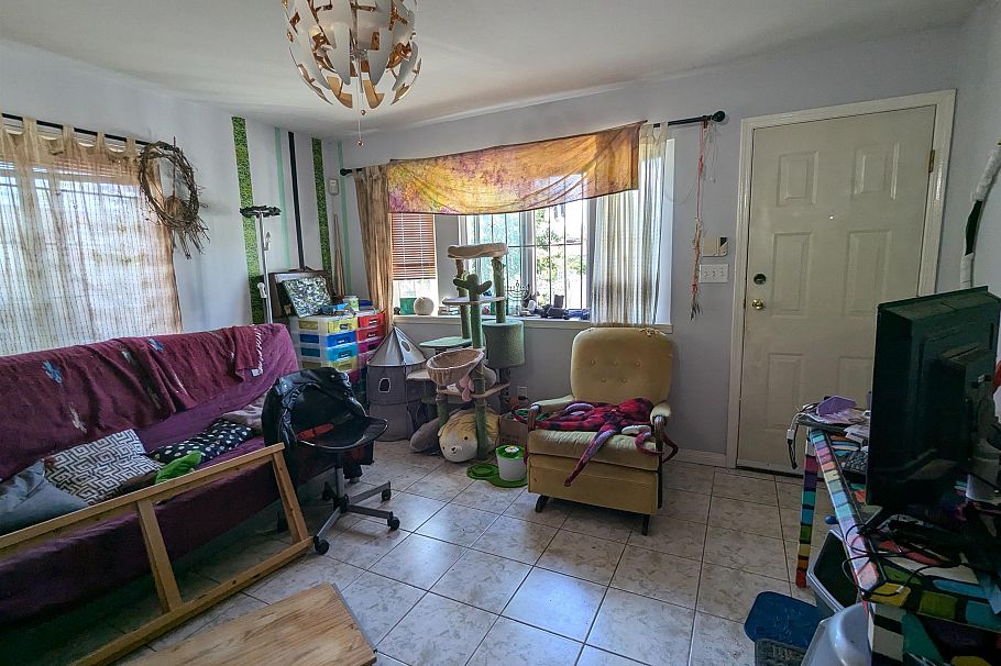 3061 Parker Street Vancouver, BC - 12