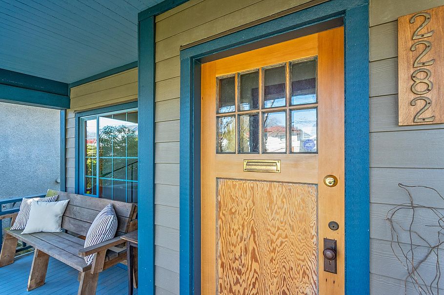 2282 E 7th Avenue Vancouver, BC - 2