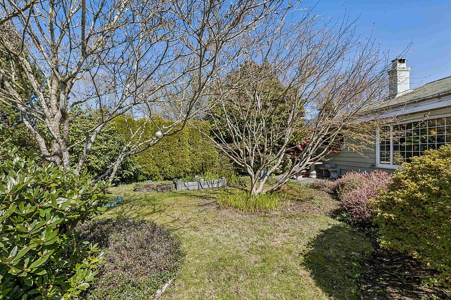 1222 Rosewood Crescent North Vancouver, BC - 19