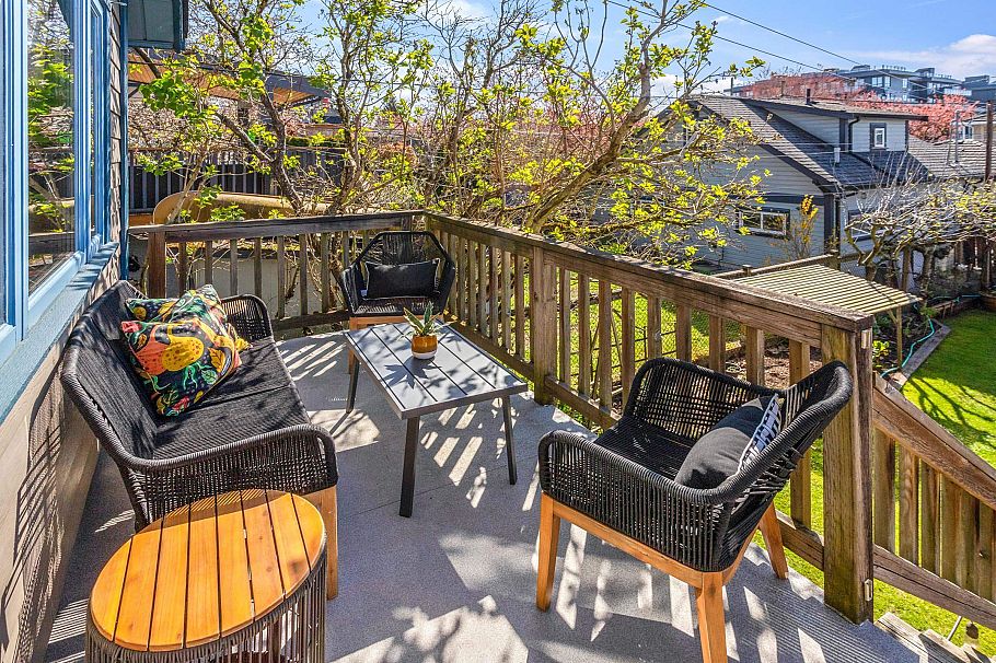 2282 E 7th Avenue Vancouver, BC - 29