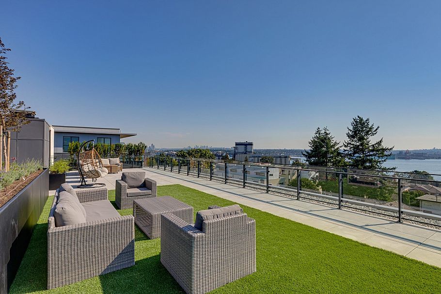 564 422 E 3rd Street North Vancouver, BC - 26