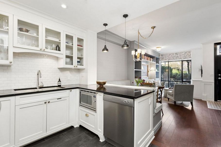 2266 Redbud Lane Vancouver, BC - 4