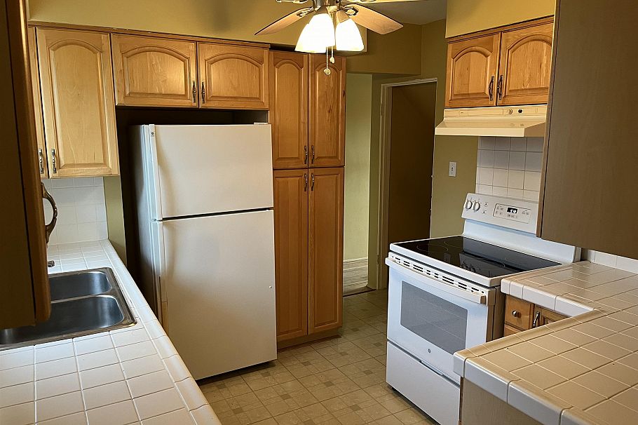 1419 E 30th Avenue Vancouver, BC - 7