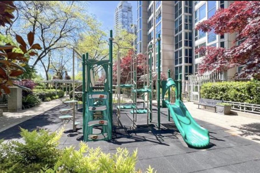 602 1388 Homer Street Vancouver, BC - 35