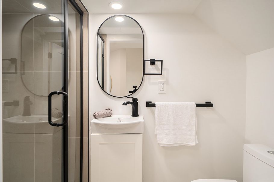 4826 Duchess Street Vancouver, BC - 27