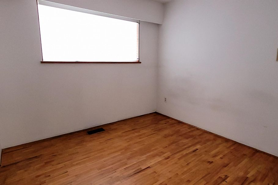 549 Renfrew Street Vancouver, BC - 8