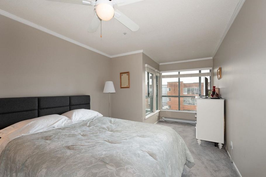 P03 223 Mountain Highway North Vancouver, BC - 20