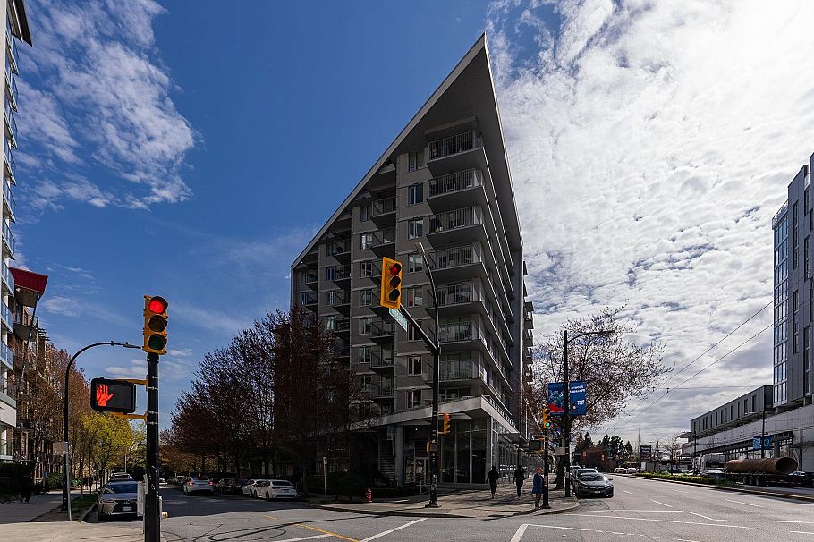 312 328 E 11th Avenue Vancouver, BC - 38
