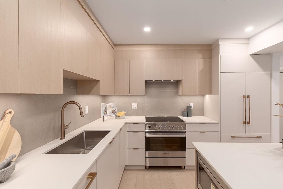 105 2339 E 34th Avenue Vancouver, BC - 4