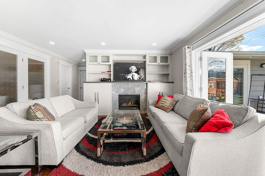 1615 Mcbride Street North Vancouver, BC - 9