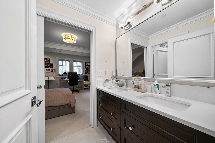 3828 W 35th Avenue Vancouver, BC - 23