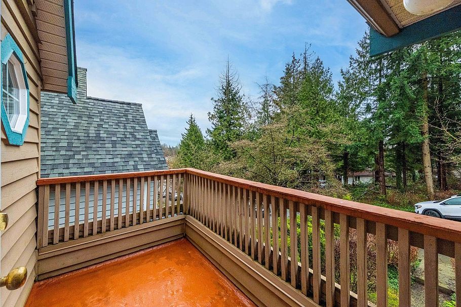 628 E 21st Street North Vancouver, BC - 18