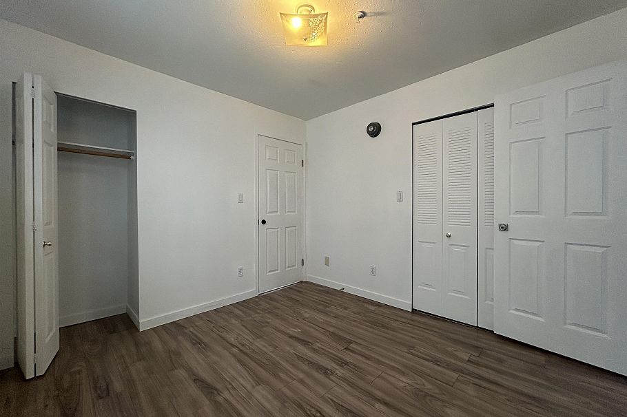 Main 4502 NANAIMO STREET, Vancouver BC V5N 5J4 Vancouver, BC - 5