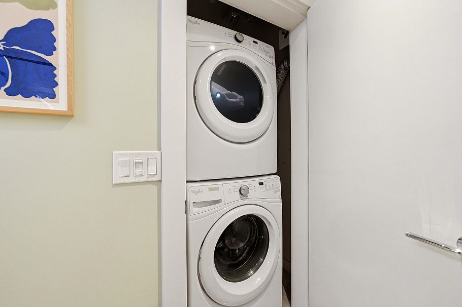 304 123 W 1st Street North Vancouver, BC - 22