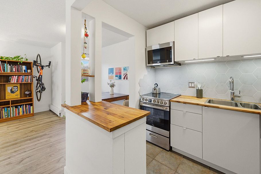 103 570 E 8th Avenue Vancouver, BC - 4