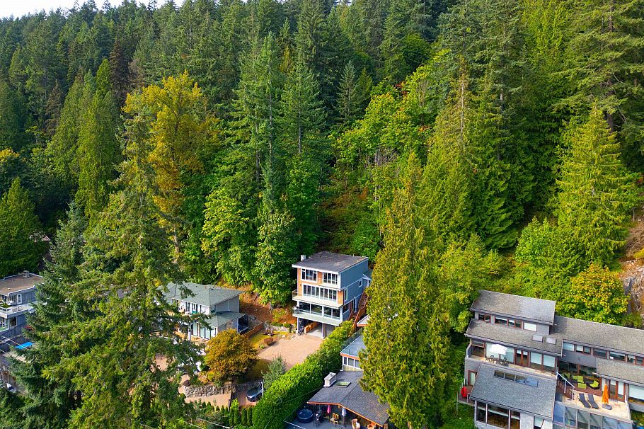 2867 Panorama Drive North Vancouver, BC - 39