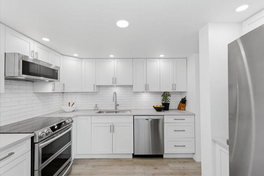 209 168 Chadwick Court North Vancouver, BC - 9