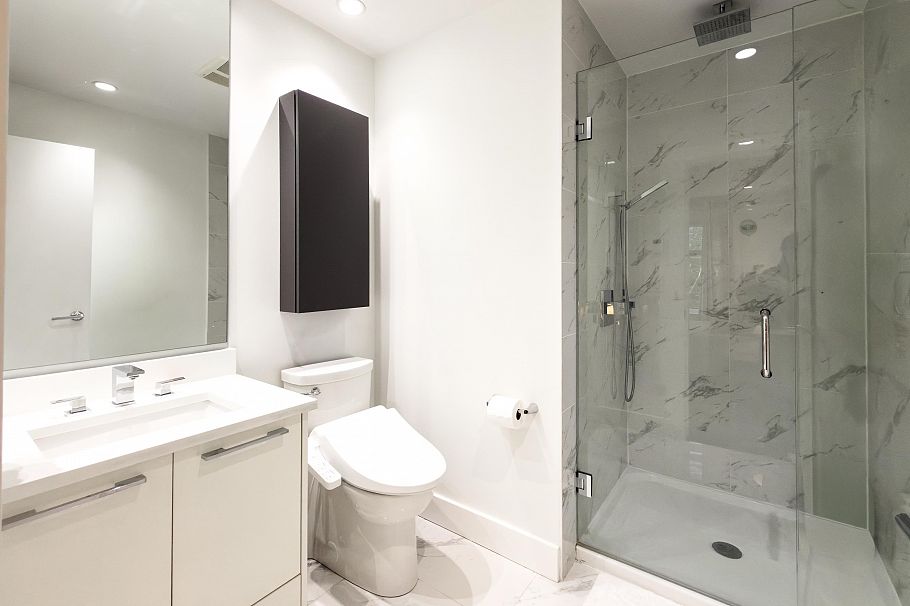 922 W 15th Avenue Vancouver, BC - 14