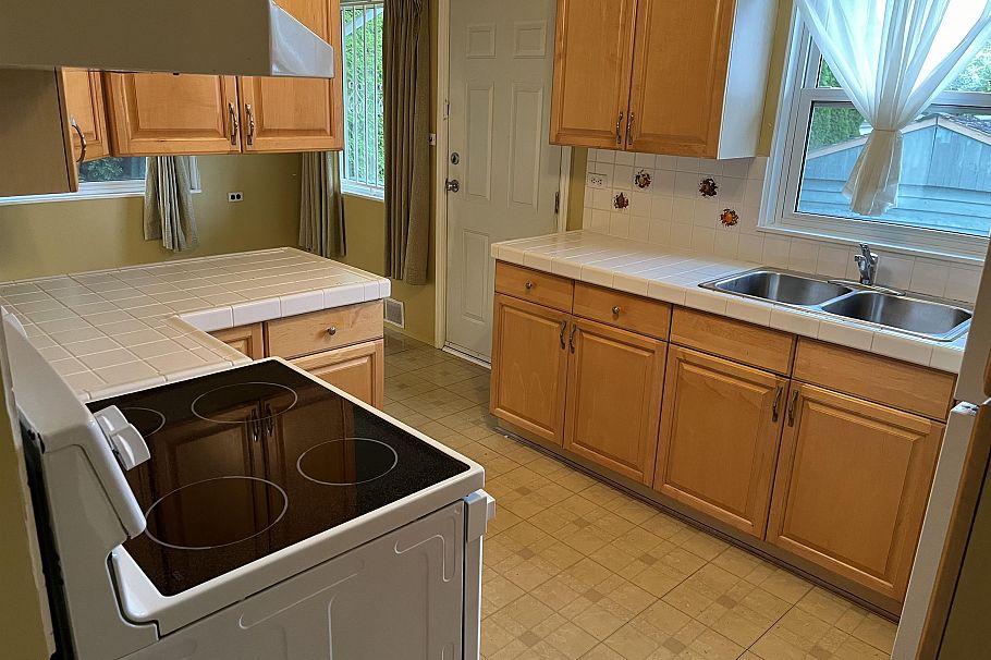 1419 E 30th Avenue Vancouver, BC - 6