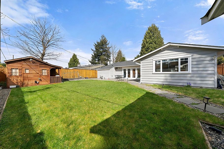 1615 Mcbride Street North Vancouver, BC - 36