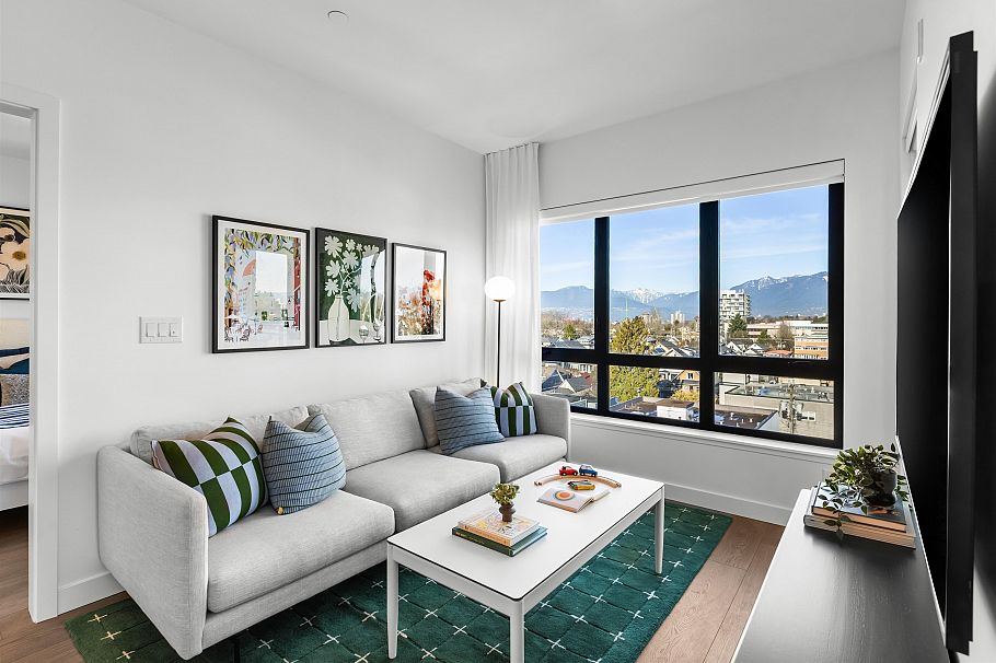 205 1680 E 12th Avenue Vancouver, BC - 3