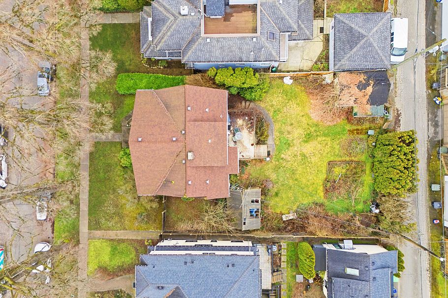 3346 W 21st Avenue Vancouver, BC - 10