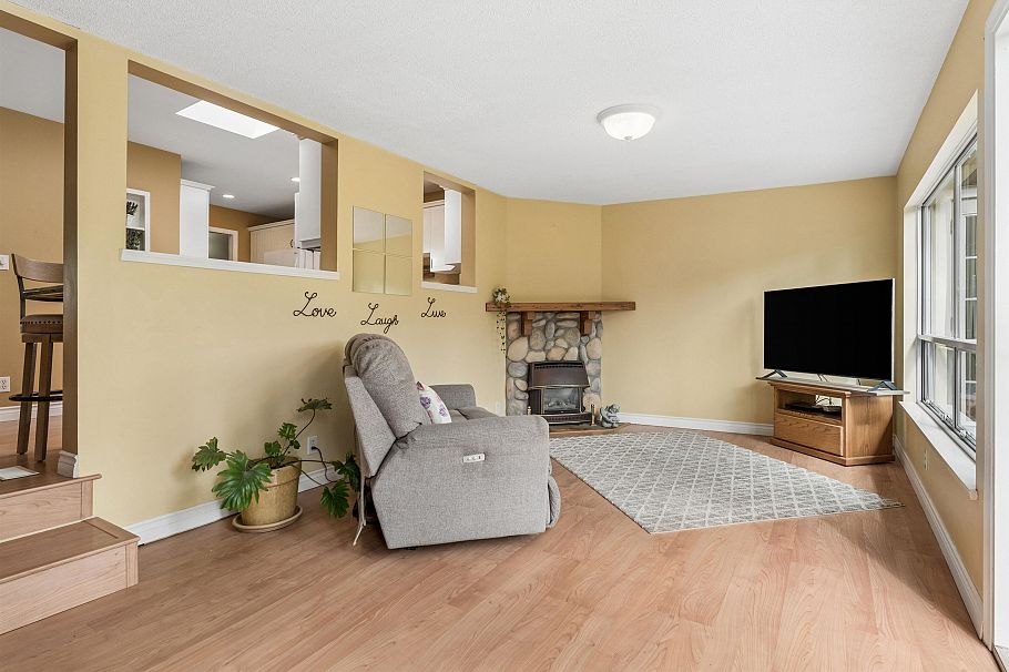 1874 Appin Road North Vancouver, BC - 8