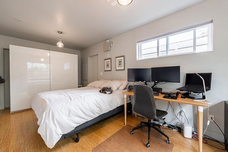 341 W 22nd Avenue Vancouver, BC - 31