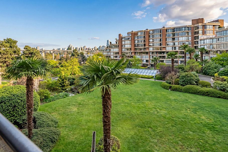 308 1450 Pennyfarthing Drive Vancouver, BC - 2