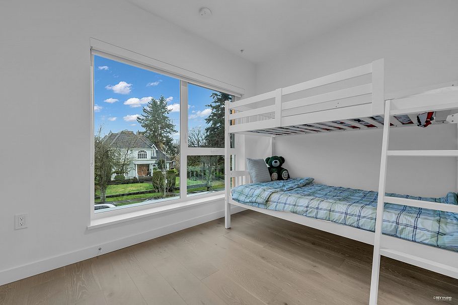 659 W 30th Avenue Vancouver, BC - 20