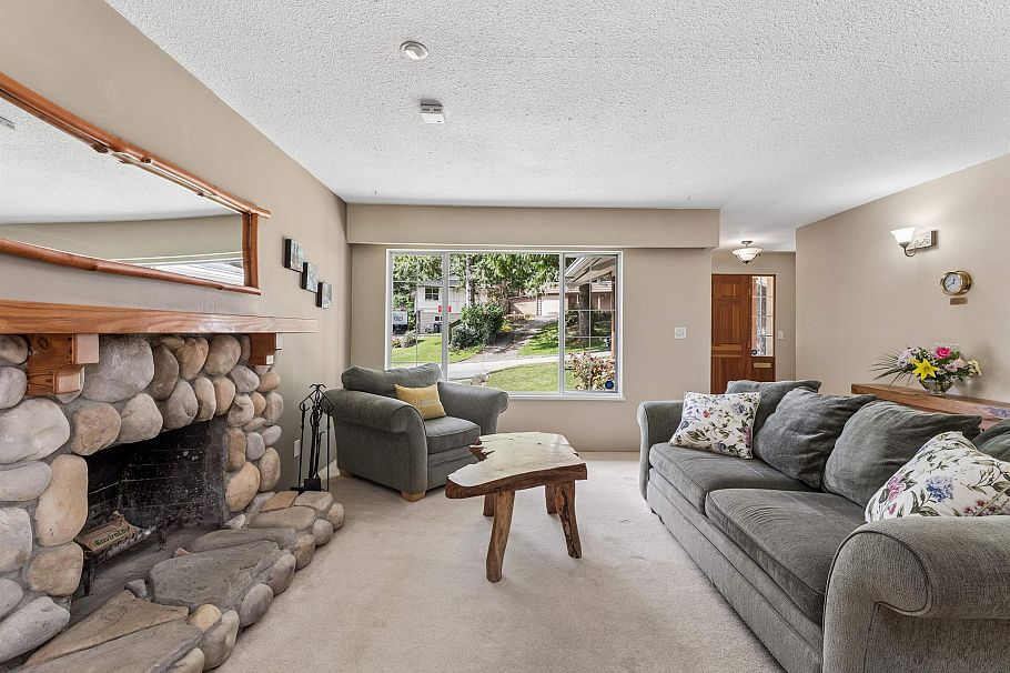 1874 Appin Road North Vancouver, BC - 4