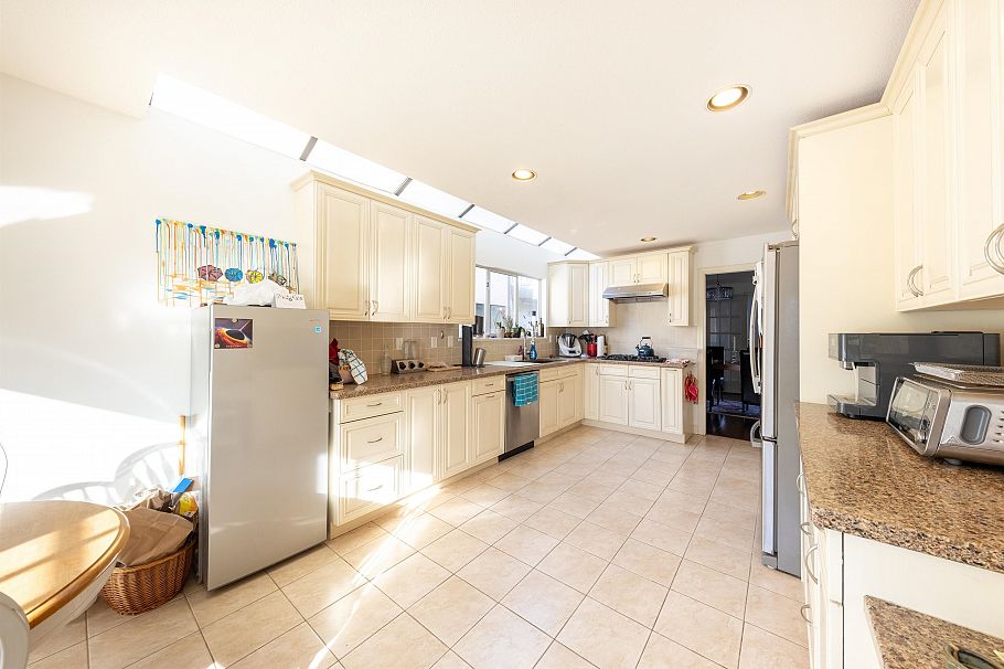 3982 W 29th Avenue Vancouver, BC - 13