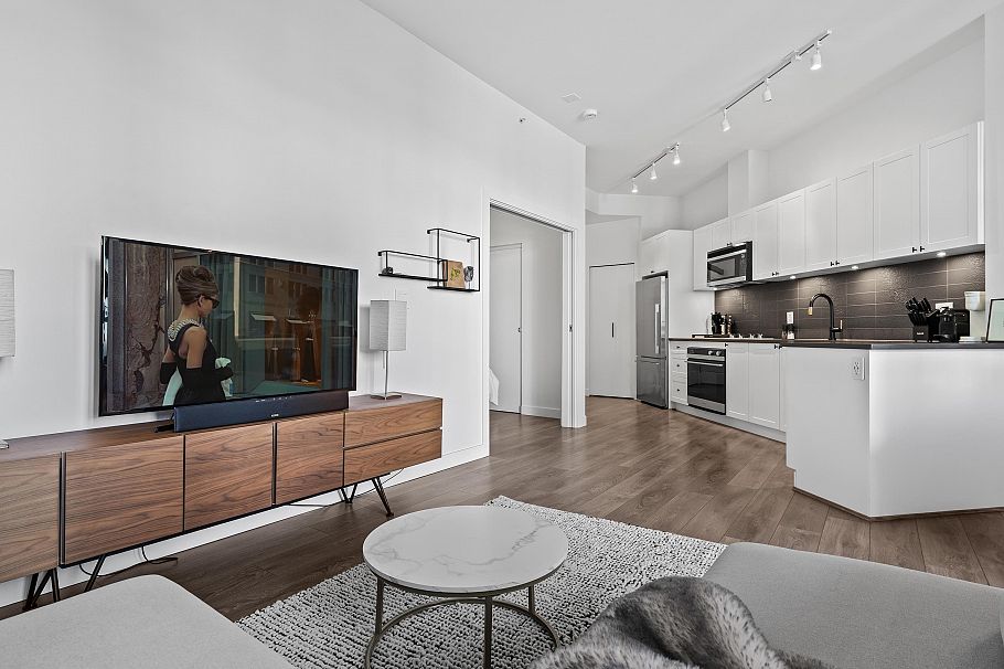 305 105 W 2nd Street North Vancouver, BC - 23