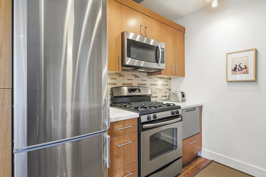 512 1216 Homer Street Vancouver, BC - 11