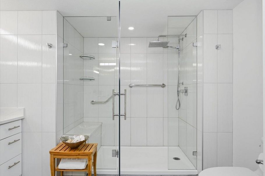 209 168 Chadwick Court North Vancouver, BC - 19