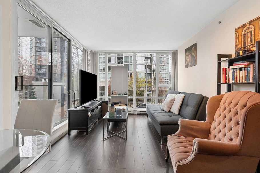 205 1438 Richards Street Vancouver, BC - 5