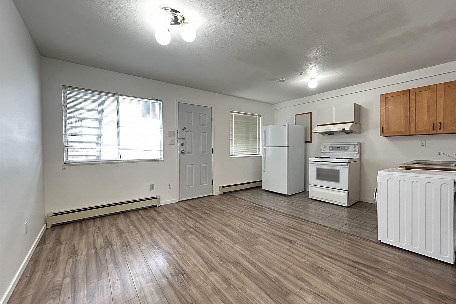 Main 4502 NANAIMO STREET, Vancouver BC V5N 5J4 Vancouver, BC - 2