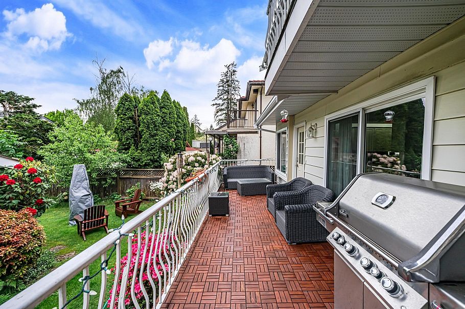 3982 W 29th Avenue Vancouver, BC - 39