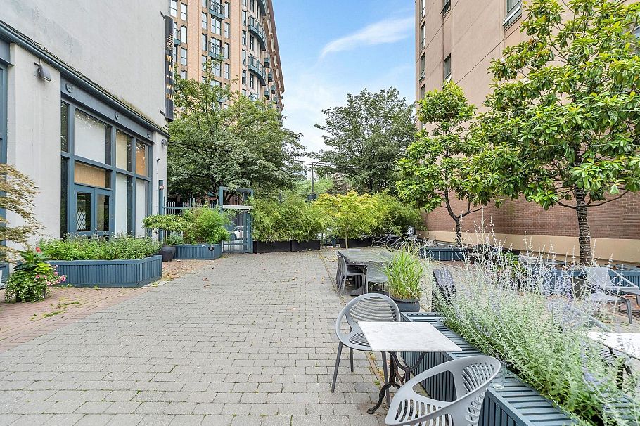 319 55 E Cordova Street Vancouver, BC - 20