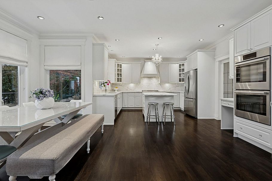 4081 Woodbury Avenue North Vancouver, BC - 12