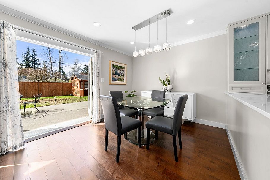 1615 Mcbride Street North Vancouver, BC - 15