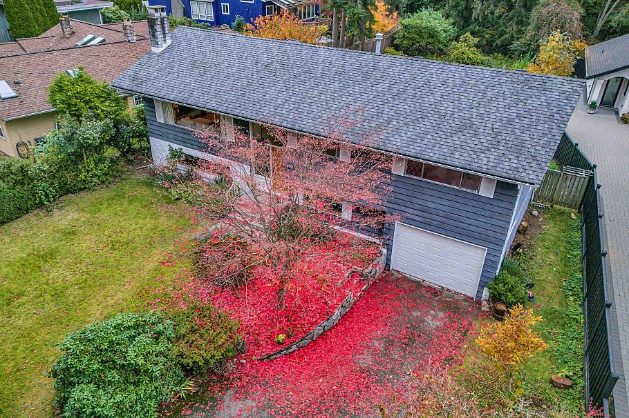 4578 Capilano Road North Vancouver, BC - 1